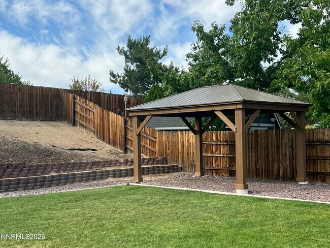 Building Photo - 2175 Albatross Way