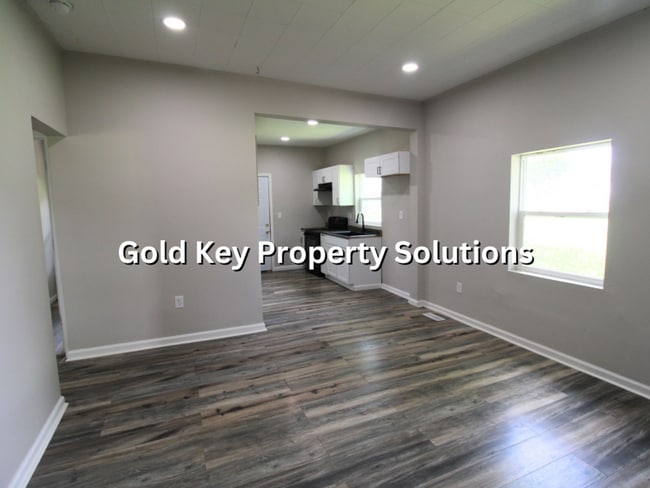 Building Photo - Nicely updated 3 BR 1 BA House with Covered Front Porch and Central Air (SECTION 8 APPROVED)