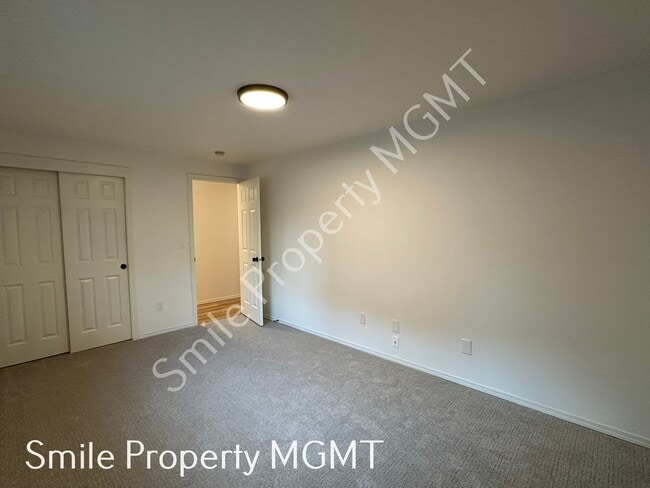 Building Photo - Remodeled Ranch in a Quiet Community