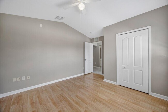 Building Photo - 30435 Annadale Dr