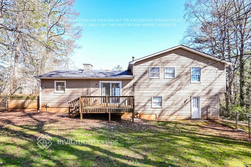 Building Photo - 1820 Suwanee Ridge Ct NW