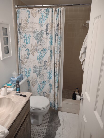 Building Photo - 21 Dondanville Rd