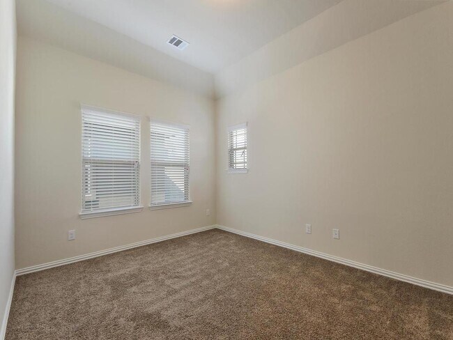 Building Photo - 2617 Creeping Vine Ct