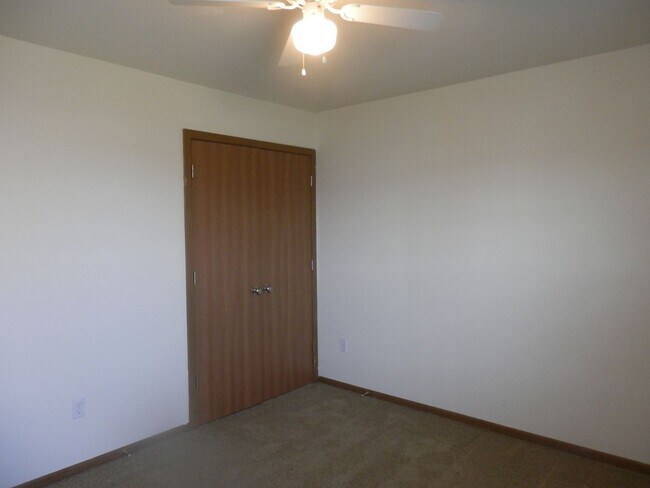 Building Photo - 5709-5711 Canaveral