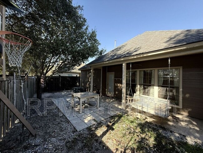 Building Photo - 17734 Spring Creek Dr