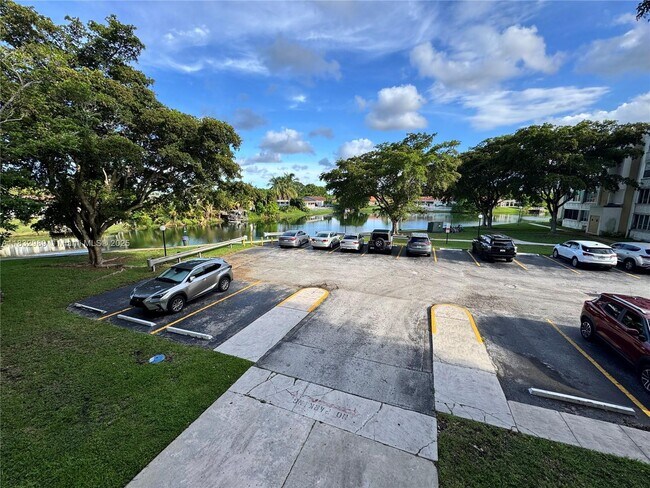 Building Photo - 6861 SW 147th Ave