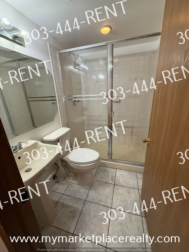 Building Photo - 3 Bedroom, 2 Bathroom in Denver! Coming Soon!