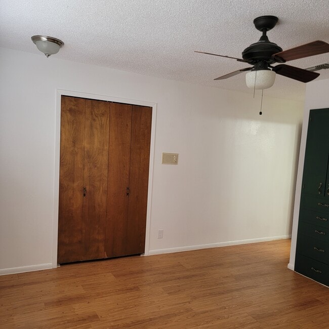 Building Photo - 3326 Scenic Ln