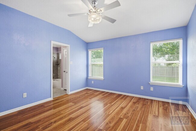 Building Photo - 432 Thunderstorm Ave