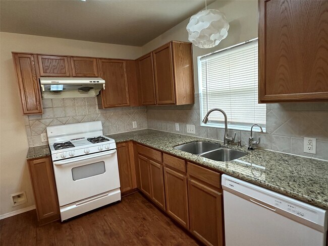 Building Photo - 14915 Sugar Sands Dr