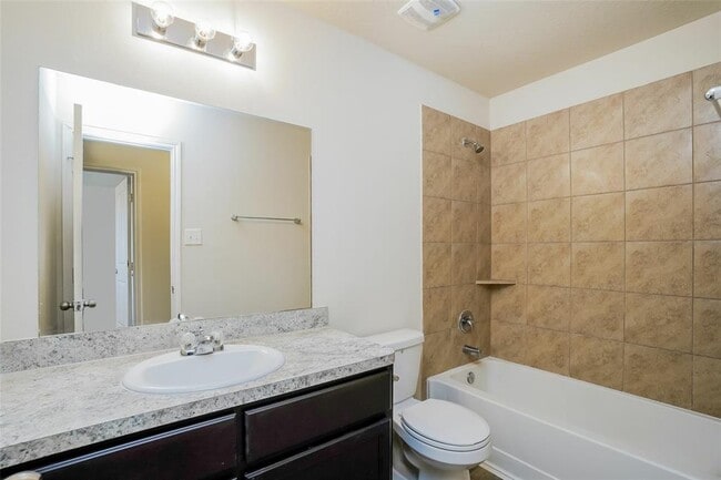Building Photo - 24258 San Marzano Ct