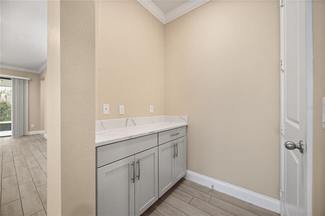 Building Photo - 8348 Vivaro Isle Way