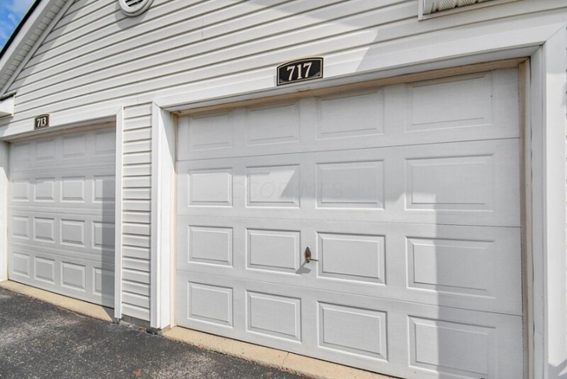 Building Photo - 717 Lazelle Rd