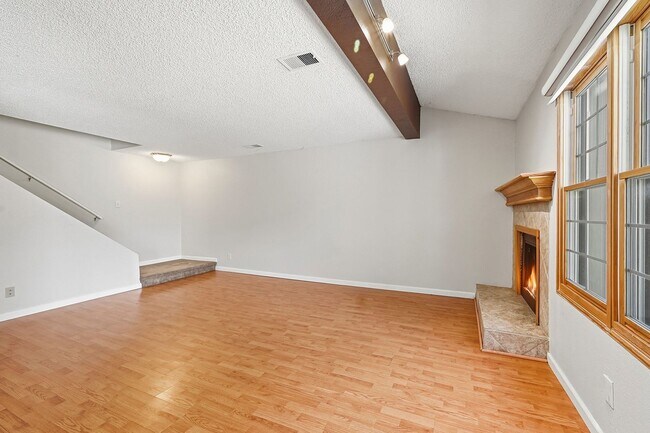 Building Photo - Spacious Townhome in Arvada