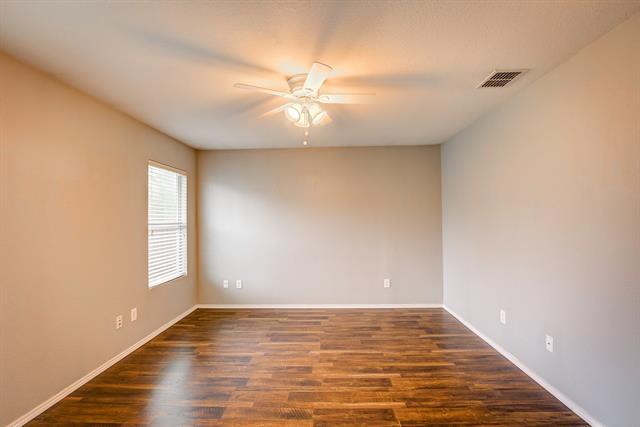 Building Photo - 705 Poncho Ln