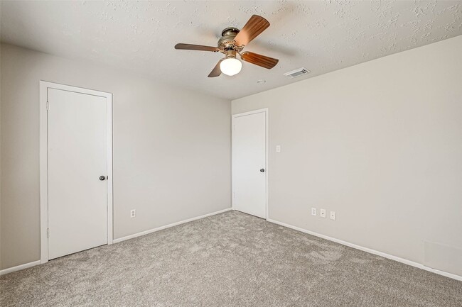 Building Photo - 24130 Silversmith Ln