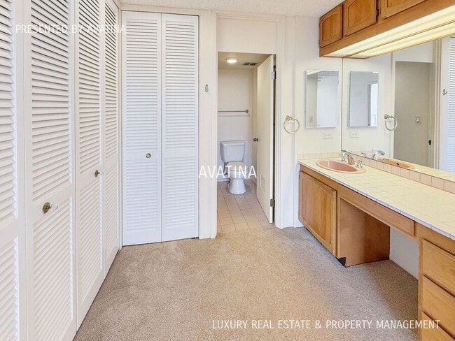 Building Photo - 469 Ena Rd