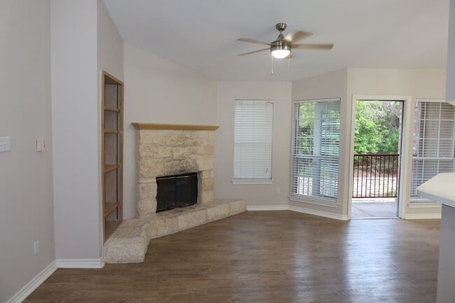 Building Photo - 6804 N Capital of Texas Hwy