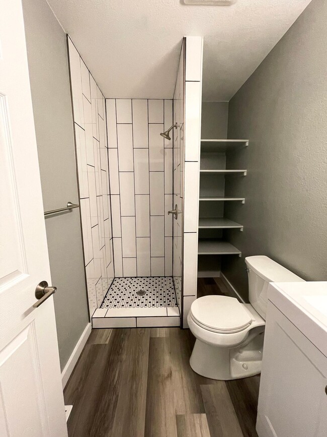 Building Photo - Ikea furnished room + shared furnished living area REMODELED