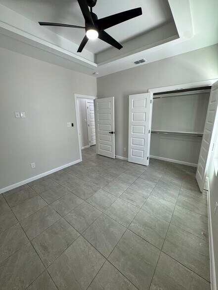 Building Photo - 3524 S Dominique Dr