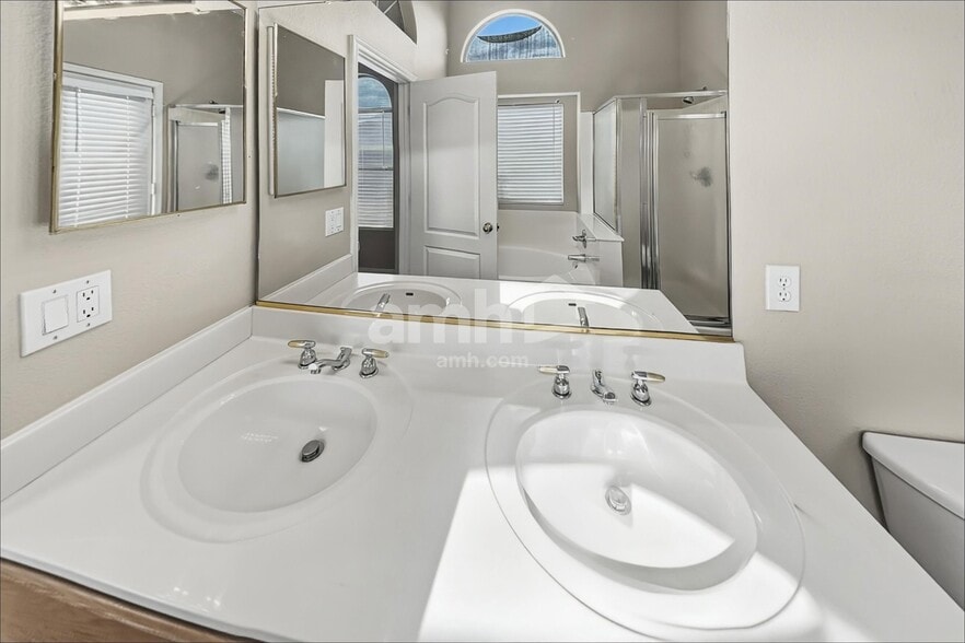 Building Photo - 17121 N Eureka Trl