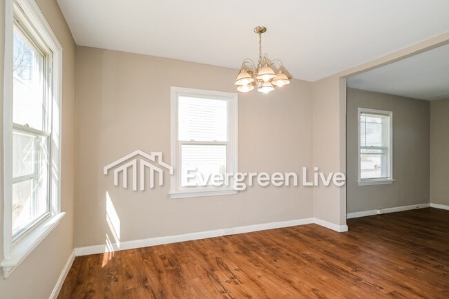 Building Photo - 1919 Clare Ct