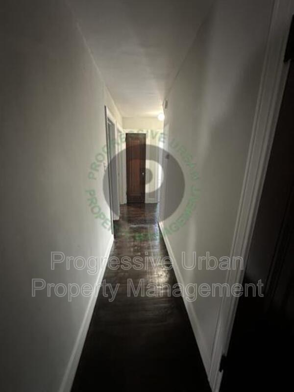 Building Photo - 1082 Hillstone Rd