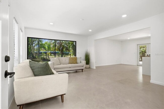 Building Photo - 3663 Egerton Cir