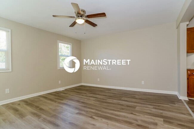 Building Photo - 6 Bedroom Pet-Friendly Home in BELTON, MO ...