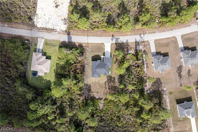 Building Photo - 325 Hermosa Ave