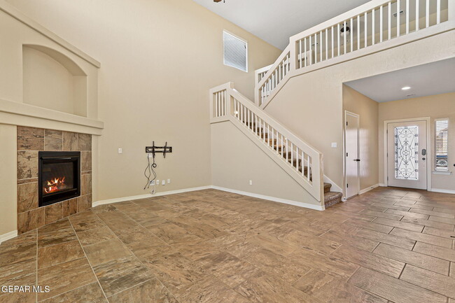 Building Photo - 405 Saltford Pl
