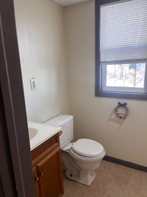 Building Photo - 204 Pekin Ave