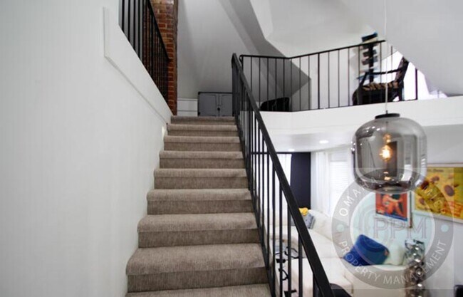 Building Photo - 822 N 50th Ave