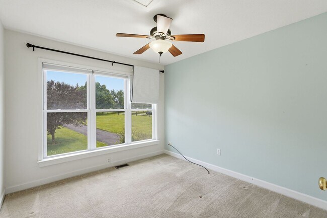 Building Photo - Experience a private retreat just beyond the city limits of Winchester where scenic beauty and re...