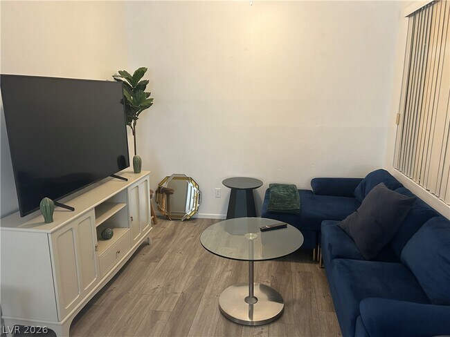 Building Photo - 6672 Golden Pond Cir