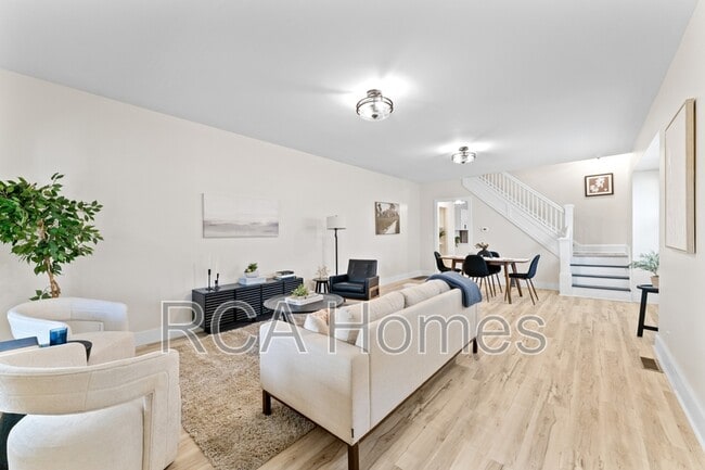 Building Photo - 20 N Gray St