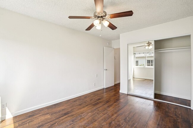 Interior Photo - 3715 W. 27th St