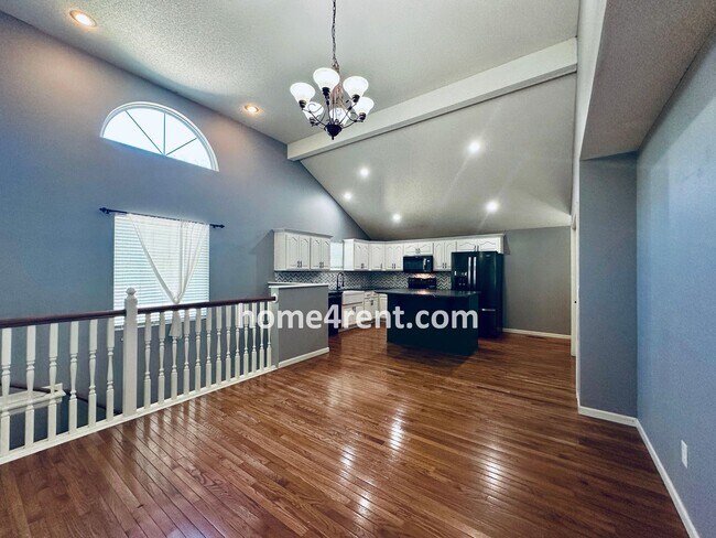 Building Photo - Overland Park Raised Ranch, Primary Suite ...