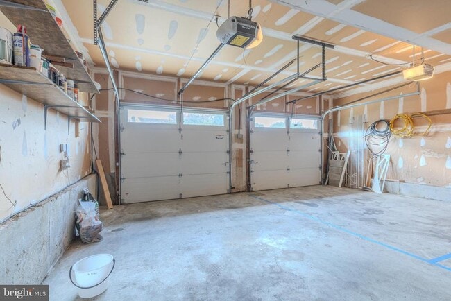 Building Photo - 3929 Sunflower Cir