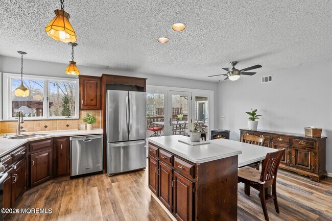 Building Photo - 1244 Whitesville Rd