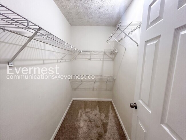 Building Photo - 1-Bed/1-Bath Condo/Available Now!