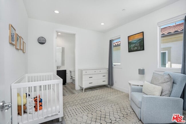 Building Photo - 20600 Bluebird Ct