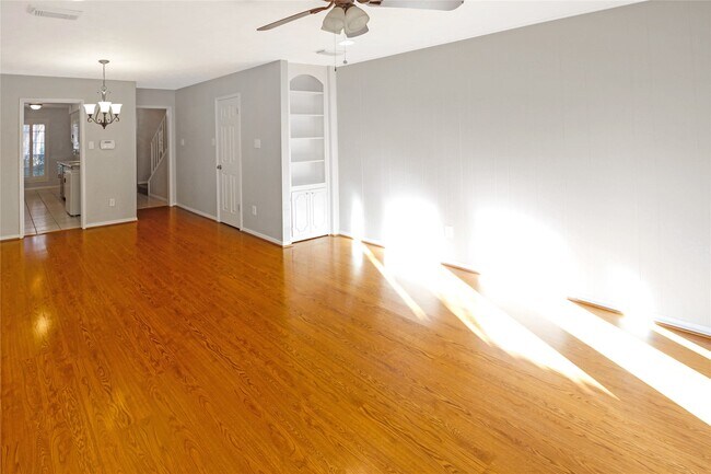 Building Photo - 14466 Misty Meadow Ln