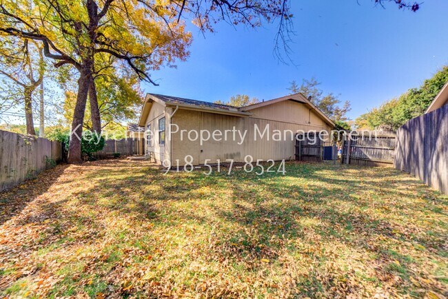Building Photo - 8041-8041 S 79th E Ave