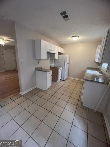 Building Photo - 2339 Shire Ct