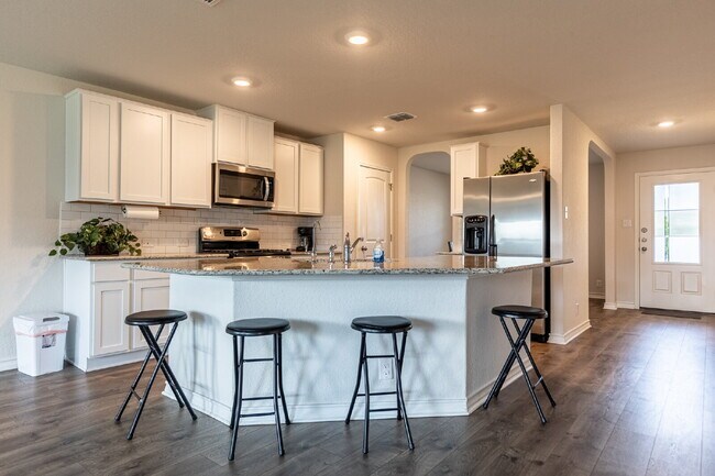 Building Photo - 9712 Moon Shine