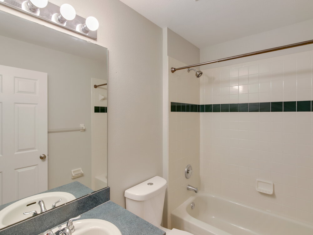 Building Photo - 16329 Coopers Hawk Ave