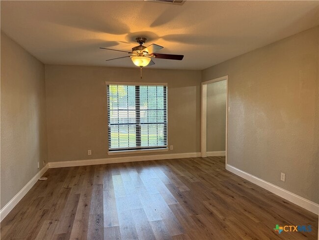 Building Photo - 506 Pecos Trail