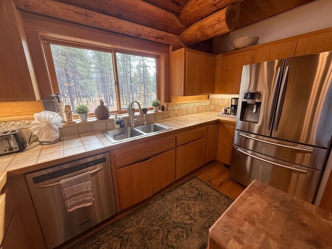 Building Photo - 55303 Velvet Ct