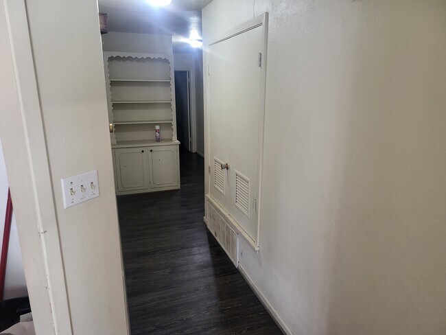 Building Photo - 127 N 30th St